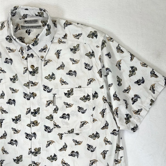 COLUMBIA Men’s White All Over Pattern Fish Print Short Sleeve Button Down Size L - Picture 4 of 13